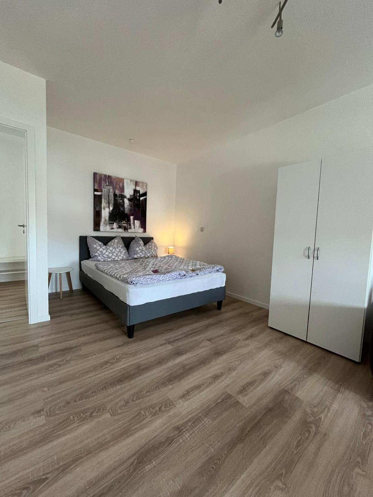 Limabach - Oberfrohna 1 Raum Dachgeschosswohnung In Ruhiger Lage מראה חיצוני תמונה